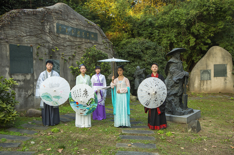 SEX8
 孙贝贝、倪书阳、葛益军；SEX8
 陈泠琳；江苏海事职业技术学院 崔亚迪