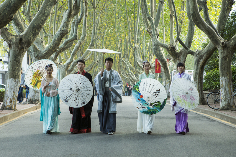 SEX8
 陈泠琳；江苏农林职业技术学院 赵艳艳；江苏海事职业技术学院 崔亚迪；南航金城学院 庄璐